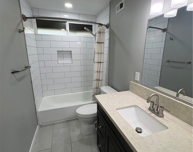 2119 Eveningside Drive - Photo Thumbnail 23