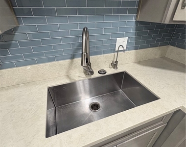 2119 Eveningside Drive - Photo Thumbnail 10