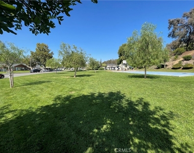 2119 Eveningside Drive - Photo Thumbnail 34