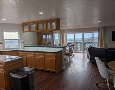 2362 Highview Lane - Photo Thumbnail 2