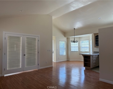 351 S 2nd - Photo Thumbnail 6