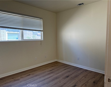 351 S 2nd - Photo Thumbnail 11