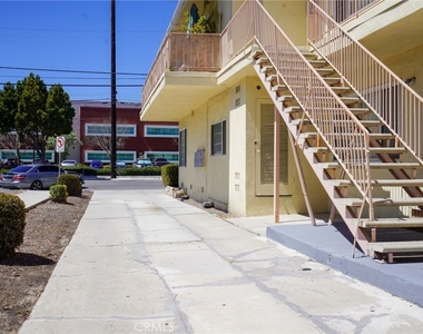 12612 Inglewood - Photo Thumbnail 11