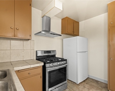 3823 Wisconsin Street - Photo Thumbnail 13