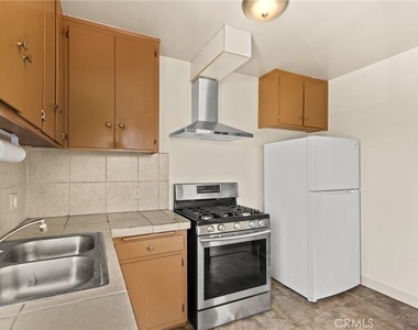 3823 Wisconsin Street - Photo Thumbnail 12