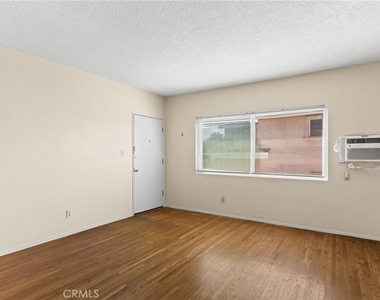 3823 Wisconsin Street - Photo Thumbnail 6