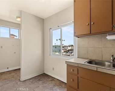 3823 Wisconsin Street - Photo Thumbnail 16