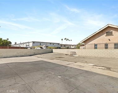 3823 Wisconsin Street - Photo Thumbnail 32