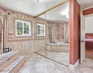 710 S Ridgeview - Photo Thumbnail 30