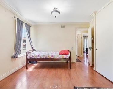 710 S Ridgeview - Photo Thumbnail 27