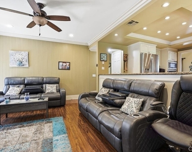 710 S Ridgeview - Photo Thumbnail 9