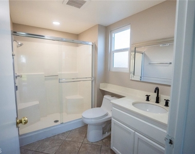 15061 Fuchsia Court - Photo Thumbnail 29