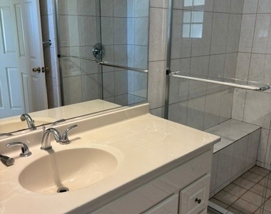 519 Taylor Drive - Photo Thumbnail 8