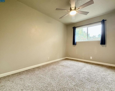 2236 Currier Pl - Photo Thumbnail 16