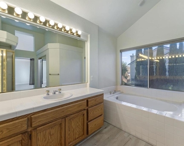 1418 Blue Jay Ct - Photo Thumbnail 48