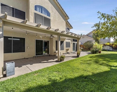 1418 Blue Jay Ct - Photo Thumbnail 38