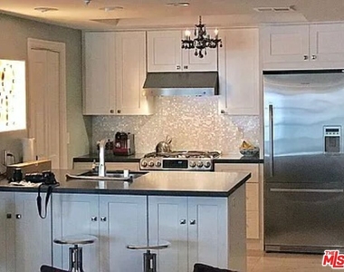 1278 S Camden Drive - Photo Thumbnail 13
