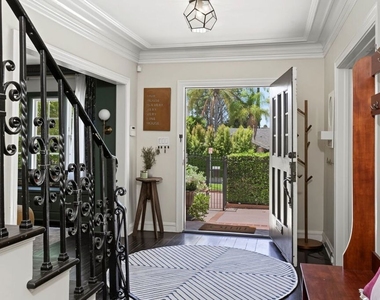 644 N Cherokee Avenue - Photo Thumbnail 1