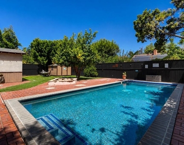 13509 Bassett Street - Photo Thumbnail 21