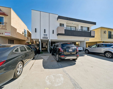 1050 S Wooster Street - Photo Thumbnail 16