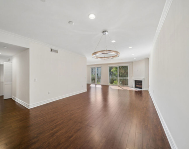 1050 S Holt Avenue - Photo Thumbnail 1