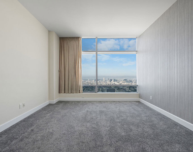900 W Olympic Boulevard - Photo Thumbnail 15