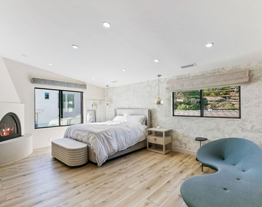 25216 Malibu Road - Photo Thumbnail 11