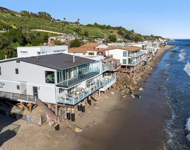 25216 Malibu Road - Photo Thumbnail 18