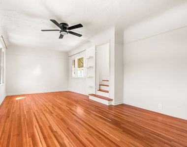 1838 S Victoria Avenue - Photo Thumbnail 27