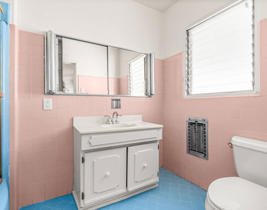 1838 S Victoria Avenue - Photo Thumbnail 36