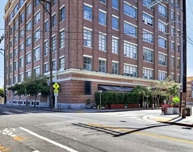 1850 Industrial Street - Photo Thumbnail 23