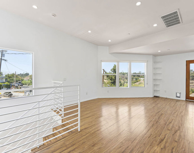 4203 Raynol Street - Photo Thumbnail 3