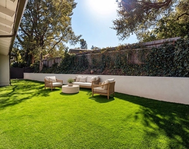 16047 Meadowcrest Road - Photo Thumbnail 44