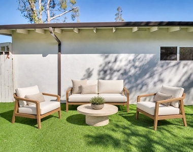 16047 Meadowcrest Road - Photo Thumbnail 47