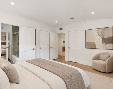 16047 Meadowcrest Road - Photo Thumbnail 33