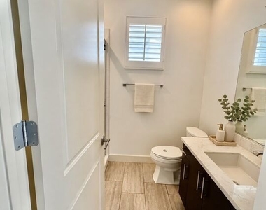 5849 S Sparrow Court - Photo Thumbnail 29
