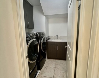 5849 S Sparrow Court - Photo Thumbnail 23