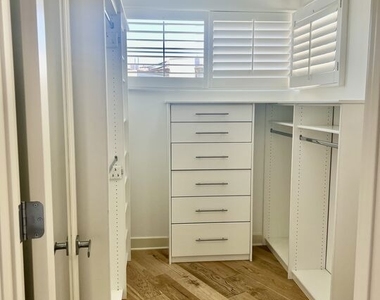 5849 S Sparrow Court - Photo Thumbnail 30