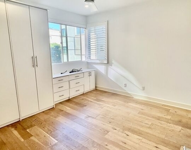 5849 S Sparrow Court - Photo Thumbnail 21
