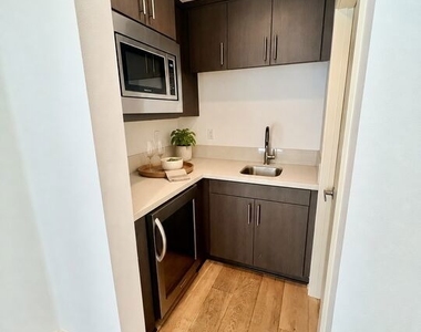 5849 S Sparrow Court - Photo Thumbnail 11