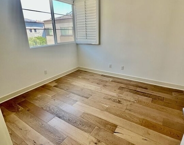 5849 S Sparrow Court - Photo Thumbnail 26