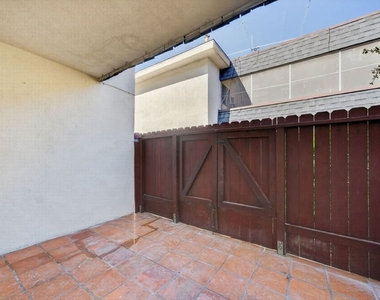 2418 Graham Avenue - Photo Thumbnail 26