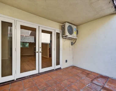2418 Graham Avenue - Photo Thumbnail 25