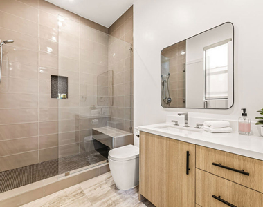 5017 Hesperia Avenue - Photo Thumbnail 39
