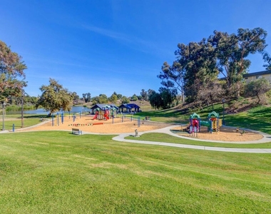 526 Calle Montecito - Photo Thumbnail 33
