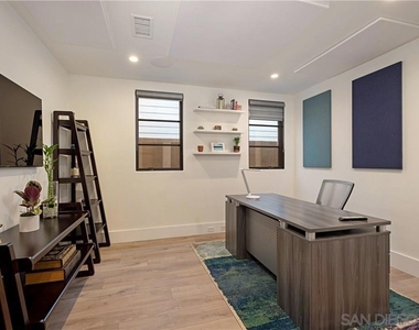 435 Carnation Ave - Photo Thumbnail 10