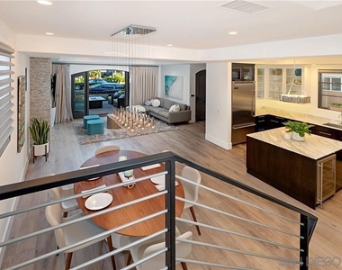 435 Carnation Ave - Photo Thumbnail 6