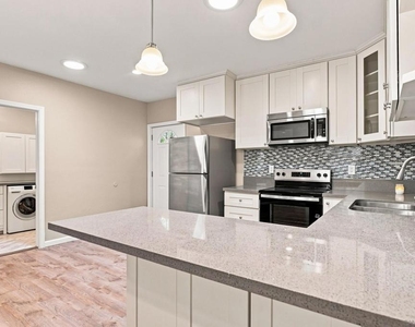 1429 Hermes Ave - Photo Thumbnail 10