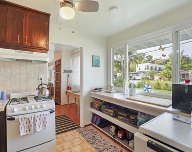 4859 Gardena Ave - Photo Thumbnail 15