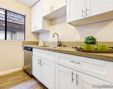 4331 53rd St - Photo Thumbnail 1